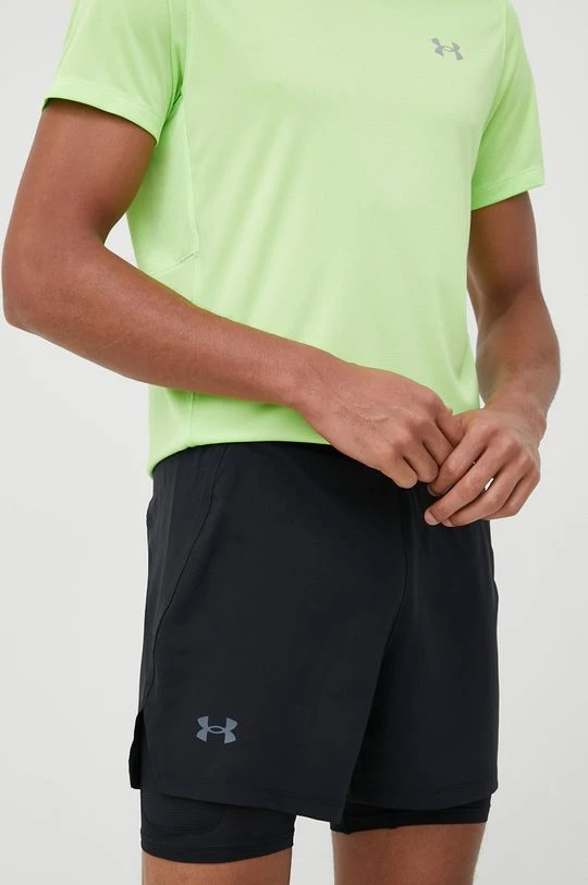 Ανδρικά Σορτς τρεξίματος Under Armour Iso-chill μαύρο