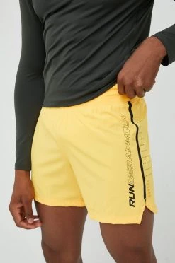 Ανδρικά Σορτς τρεξίματος Under Armour , χρώμα: πορτοκαλί